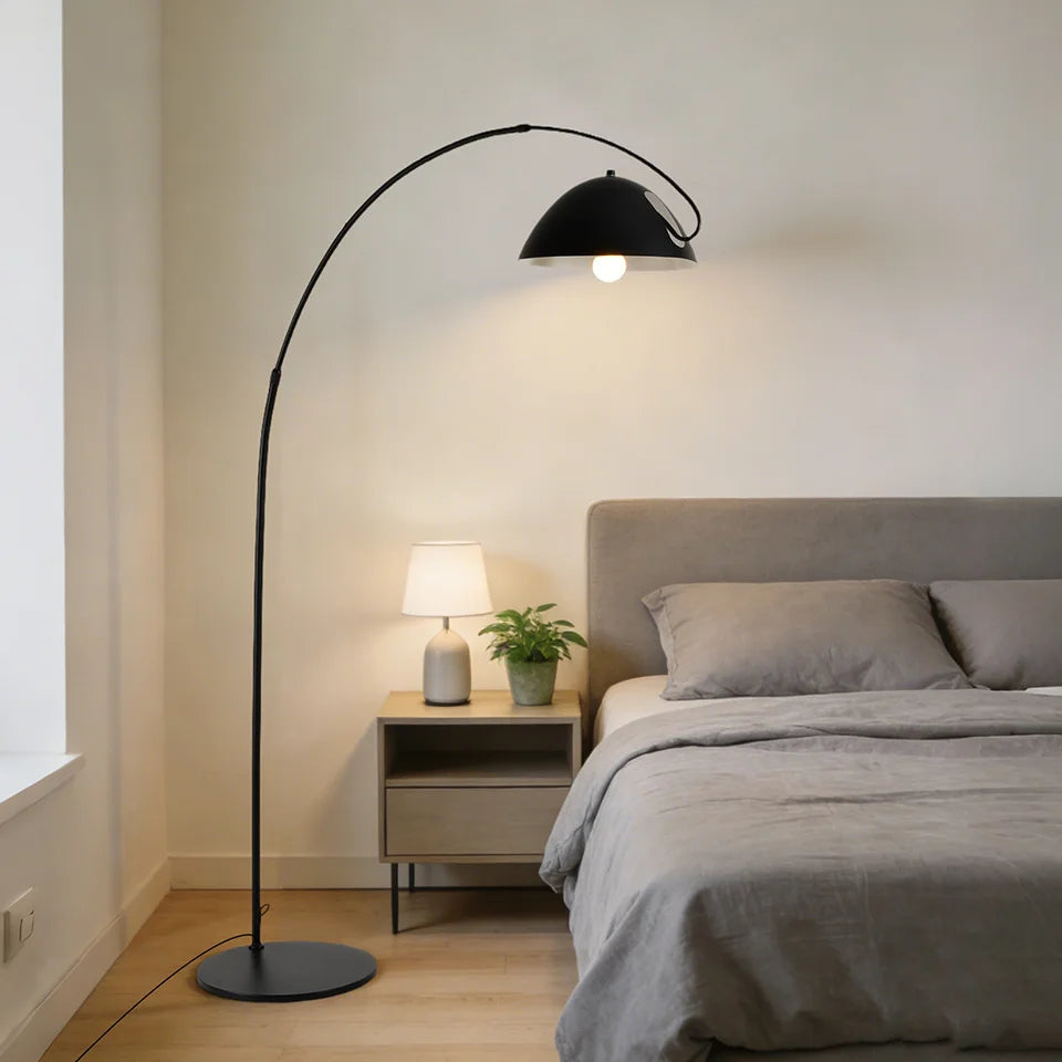 Lampadaire arqué noir à LED dimmables