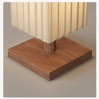 Lampadaire en bois, abat-jour tissé