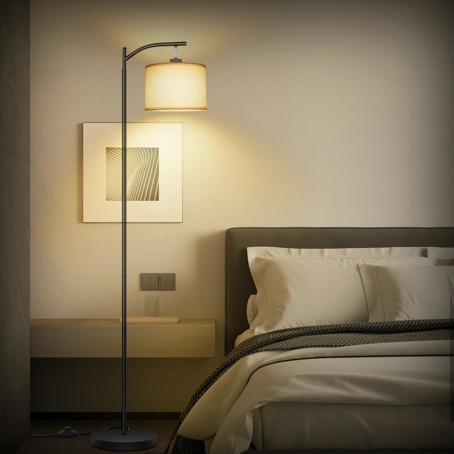 Lampadaire d'angle avec abat-jour en lin